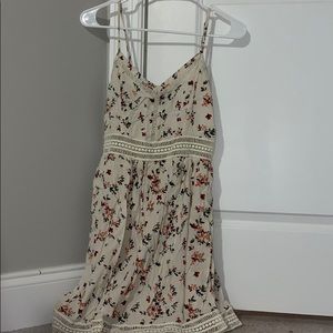 ABERCROMBIE & FITCH FLORAL DRESS